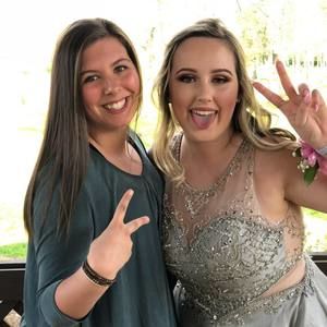 Meet your Posher, Katelyn